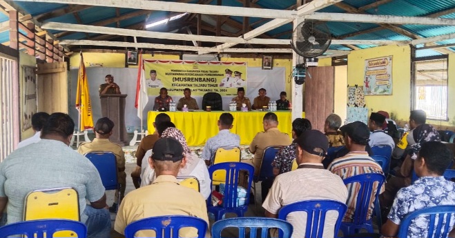Musrenbang Kecamatan Taliabu Timur yang Dibuka oleh Asisten II Ma'ruf. (Rakyatmu)