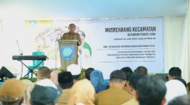 Wali Kota Ternate saat Membuka Musrenbang Kecamatan Ternate Utara. (Ongky for Rakyatmu)