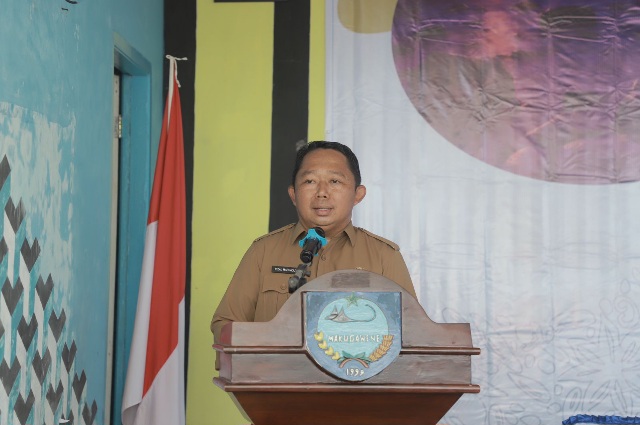 Sekda Kota Ternate Rizal Marsaoly Membuka Musrenbang Kecamatan Pulau Hiri. (Ongky for Rakyatmu)