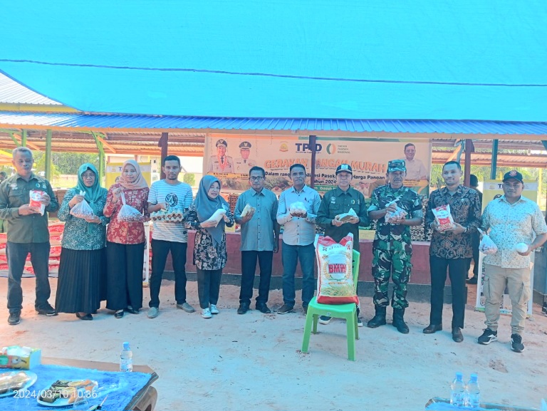 Pemda Kabupaten Pulau Taliabu Gelar Pangan Murah di Pasar Malam Desa Bobong. (Rakyatmu) 