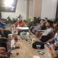 Sekda Halmahera Barat Syahril Abd Radjak (Menggunakan Peci Hitam) Bersama Politis NasDem. (Medsos)