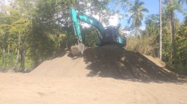 Aktivitas Pertambangan Galian Golongan C di Kali Fahahu, Desa Fat Iba Milik Hendrata Thes. (Rakyatmu)