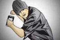 Dua pemuda di Ternate kehilangan HP ketika tertidur pulas. (Ilustrasi Netizen/Rakyatmu)
