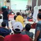 Suasana Penghitungan Ulang Suatu Suara Caleg DPRD Kota Ternate di TPS 08 Kelurahan Tabona Ditemukan Tidak Ditandatangani Ketua KPPS. (Rakyatmu)