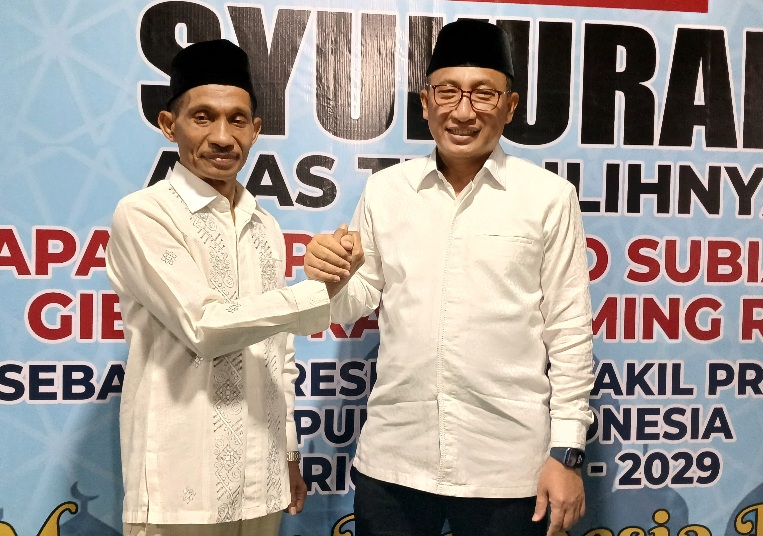 Wali Kota Ternate M. Tauhid Soleman dan Ketua DPD Partai Gerindra Maluku Utara Sahril Thahir Usai Diwawancarai Terkait Pilwako 2024.