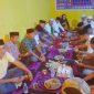 Pemilik Warkop Air Sontong Gelar Buka Puasa Bersama dengan Pelanggan Setia. (Rakyatmu)