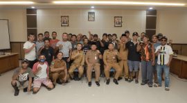 Rapat Terkait Isu pemotongan BBM 5 liter per-Minggu di Aula Lantai III Kantor Wali Kota Ternate. (Rakyatmu)