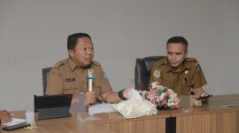 Sekda Kota Ternate Rizal Marsaoly Pimpin Rapat Evaluasi Terkait Penanganan Sampah untuk Mewujudkan Ternate sebagai Kota Bersih. (Bucek/Rakyatmu)