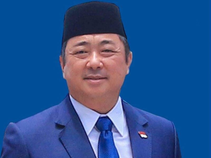 Calon Bupati Kepulauan Sula, Hendrata Thes. (Istimewa/Rakyatmu)
