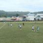Pertandingan Semifinal Mangon FC VS Rajawali FC yang Berlangsung di Lapangan Kodim 1510/ Sula. (Rakyatmu)