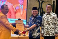 Muhammad Kasuba dan Basri Salama Menerima Rekomendasi Partai Hanura untuk Pemilihan Gubernur Maluku Utara. (Rakyatmu)