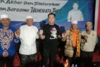 Hendrata Thes (Kaos Hitam) di Acara Silaturahmi dan Pertemuan Akbar di Desa Mangon pada Sabtu, 25 Mei 2024. (Rakyatmu)
