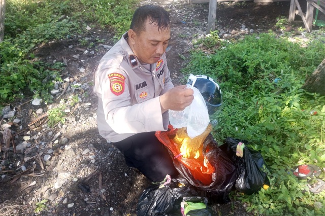 Minuman Keras Jenis Cap Tikus Dimankan Polsek Ternate Utara. (Rakyatmu)