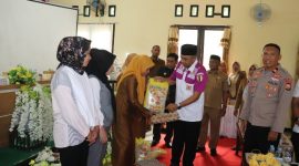 Dinas Kesehatan Menggelar Kegiatan pPembagian Parcel Stunting dan Audit Maternal Perinatal. (Rakyatmu)