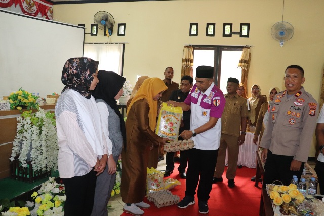 Dinas Kesehatan Menggelar Kegiatan pPembagian Parcel Stunting dan Audit Maternal Perinatal. (Rakyatmu)