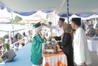 Wali Kota Ternate, Dr M Tauhid Soleman wisudakan 2.944 Siswa SD Negeri Maupun Swasta. (Ongky/Rakyatmu)