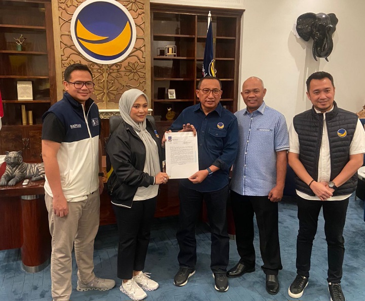 M. Tauhid Soleman Menerima Rekomendasi Partai NasDem Maju Pilwako 2024. (Rakyatmu)