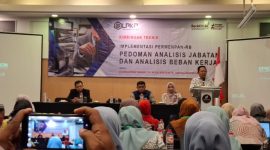 Sekda Kota Ternate Dr. Rizal Marsaoly Buka Bimtel Anjab dan ABK di Asyana Kemayoran Hotel, Jakarta. (Rakyatmu)