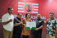 Sashabila Widya Lufitalia Mus Terima Rekomendasi B.1-KWK PKN di Kantor Pimnas PKN, Jakarta. (Rakyatmu)