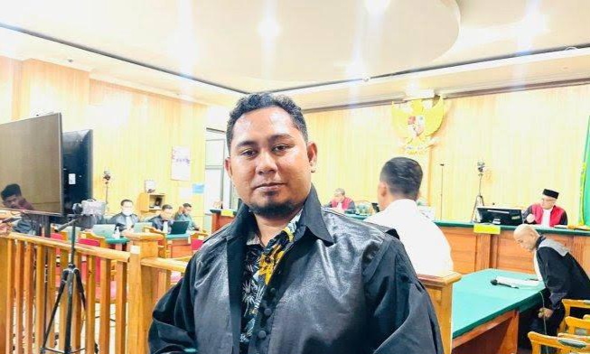 Penasehat Hukum Mantan Gubernur Maluku Utara Abdul Gani Kasuba, Hairun Rizal. (Rakyatmu)