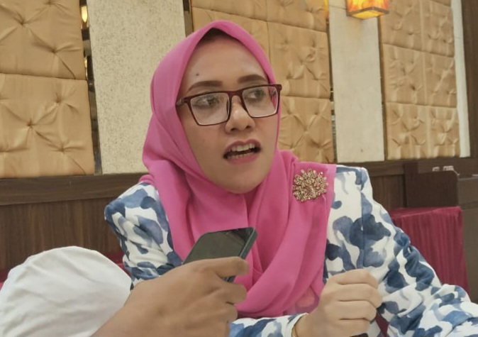 Divisi Sosialisasi Pendidikan Pemilih,  Partisipasi Masyarakat dan SDM KPU Kota Ternate, Dian Fatma Kader. (Rakyatmu)