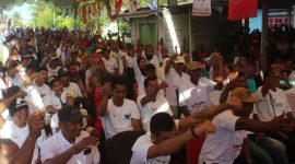 Pensukung Elang-Rahim di Acara Pengukuhan Tim Pemenang Kecamatan Weda Selatan. (Rakyatmu)