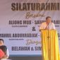 Bakal Calon Gubernur Maluku Utara Aliong Mus saat Memberikan Sambutan di Acara Silaturahmi dengan Relawan dan Simpatisan di D’Mozaik Cafe, Kota Ternate. (Rakyatmu)
