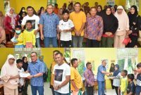 Wali Kota Ternate M. Tauhid Soleman dan Kepala Dinas Pendidikan Muchlis Djumadil Serahkan Bantuan kepada Korban Banjir Bandang. (Dok. Humas for Rakyatmu)