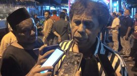 Margarito Kamis saat Diwawancarai Usai Dialog di Ternate. (Rakyatmu)