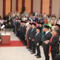 Ketua Pengadilan Negeri Ternate, Budi Setiawan Lantik 30 Anggota DPRD Kota Ternate. (Rakyatmu)