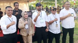 Ketua Bawaslu Maluku Utara Masita Nawawi bersama Anggota Kemisioner dan Sekretaris Bawaslu Irwan M. Saleh (paling kiri). (Rakyatmu)
