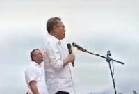 Bakal Calon Bupati Halmahera Tengah Ikram Malan Sangadji saat Deklarasi di Kota Weda, Halmahera Tengah. (Screenshot Vidio Deklarasi)