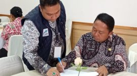 Sekretaris Daerah Kota Ternate Rizal Marsaoly dan Reformer Mochtar Hasim di Badan Diklat Daerah Istimewa Yogyakarta. (Dok. Pribadi/Rakyatmu)