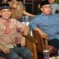 Jou Ngofa Firman Mudaffar Sjah (Kanan) Bersama Calon Wali Kota Ternate M. Tauhid Soleman di Kelurahan Kulaba. (Rakyatmu)