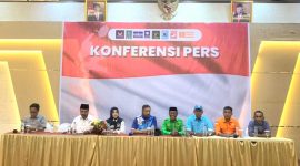 Partai Koalisi Benny-Sarbin Gelar Konferensi Pers di Royal’s Resto Terkait Pengganti Mendiang Benny Laos Sebagai Cagub Maluku Utara. (Rakyatmu)