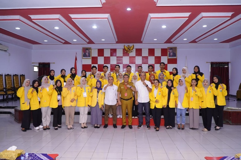 Mahasiswa Program MBKM Fakultas Ekonomi dan Bisnis Unkhair Ternate Melaksanakan Magang di Kota Tidore Kepulauan. (Istimewa)
