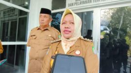 Pjs Bupati Kepulauan Sula, Wa Zaharia. (Rakyatmu)