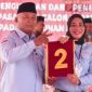 Citra Puspasari Mus dan La Utu Ahmadi saat pencabutan nomor urut. (Istimewa)