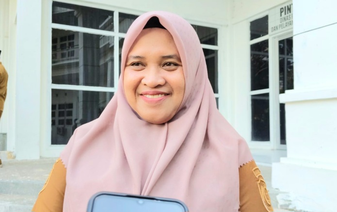Kepala BKPSDM Kabupaten Kepulauan Sula Fadila. (Rakyatmu)