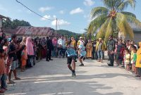 CPM-UTUH saat disambut dengan Tarian Cakalele. (Istimewa)
