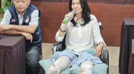 Pasangan Calon Gubernur dan Wakil Gubernur Maluku Utara Sherly Tjoanda Laos dan Sarbin Sehe Gelar Konfrensi Pers di Bella Hotel. (Rakyatmu)