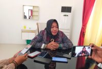 Pjs. Bupati Kabupaten Kepulauan Sula Wa Zaharia. (Rakyatmu)