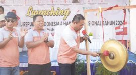 Pjs Wali Kota Ternate Tahmid Wabah bersama Sekda Rizal Marsaoly Hadir Acara Launching Peringatan HUT PGRI ke-79 dan HGN tahun 2024. (Istimewa)