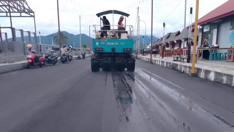 Proses Pekerjaan Ruas Jalan Kawasan Kuliner Kota Rempah. (Istimewa/Rakyatmu)