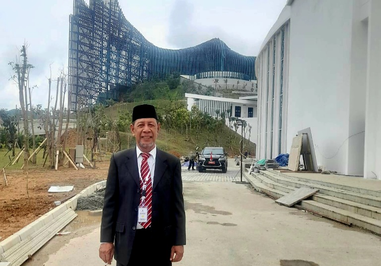 Pimpinan Baznas Provinsi Maluku Utara Bidang Pendistribusian Badaruddin Gailea. (Dok. Pribadi/Rakyatmu)