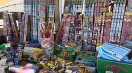 Kembang Api di Pasar Basanohi Sanana, Kepulauan Sula. (Rakyatmu))