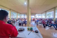 Anggota DPRD Kabupaten Pulau Taliabu Budiman L. Mayabubun gelar reses di Dapil II. (Rakyatmu)