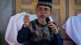 Foto: Sultan Ternate yang juga selaku anggota DPD RI Hidayat M. Sjah saat menggelar reses. (Istimewa)