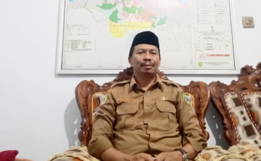 Kepala Disnakertrans Kabupaten Kepulauan Sula, Abdi Umagapi. (Rakyatmu)