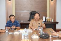 Pemkot Ternate bersama PT MMS gelar pertemuan di Ruangan Sekretaris Daerah. (Humas for Rakyatmu)